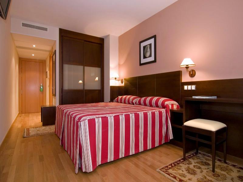 Hotel Castro Real Oviedo Cameră foto